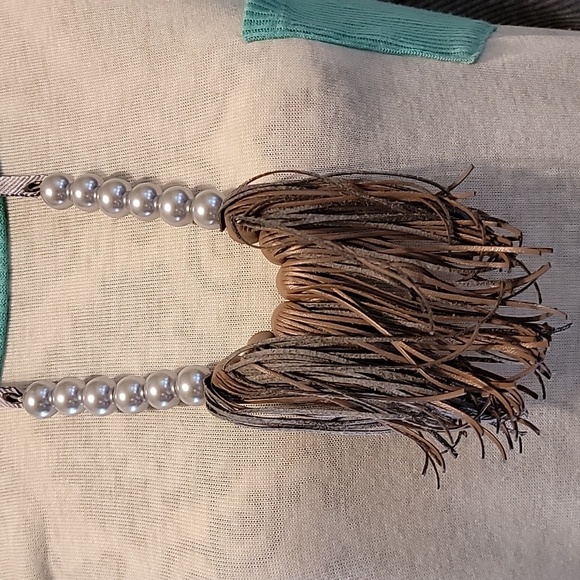 NWOT Plunder Necklace & Earring Set - Picture 2 of 6